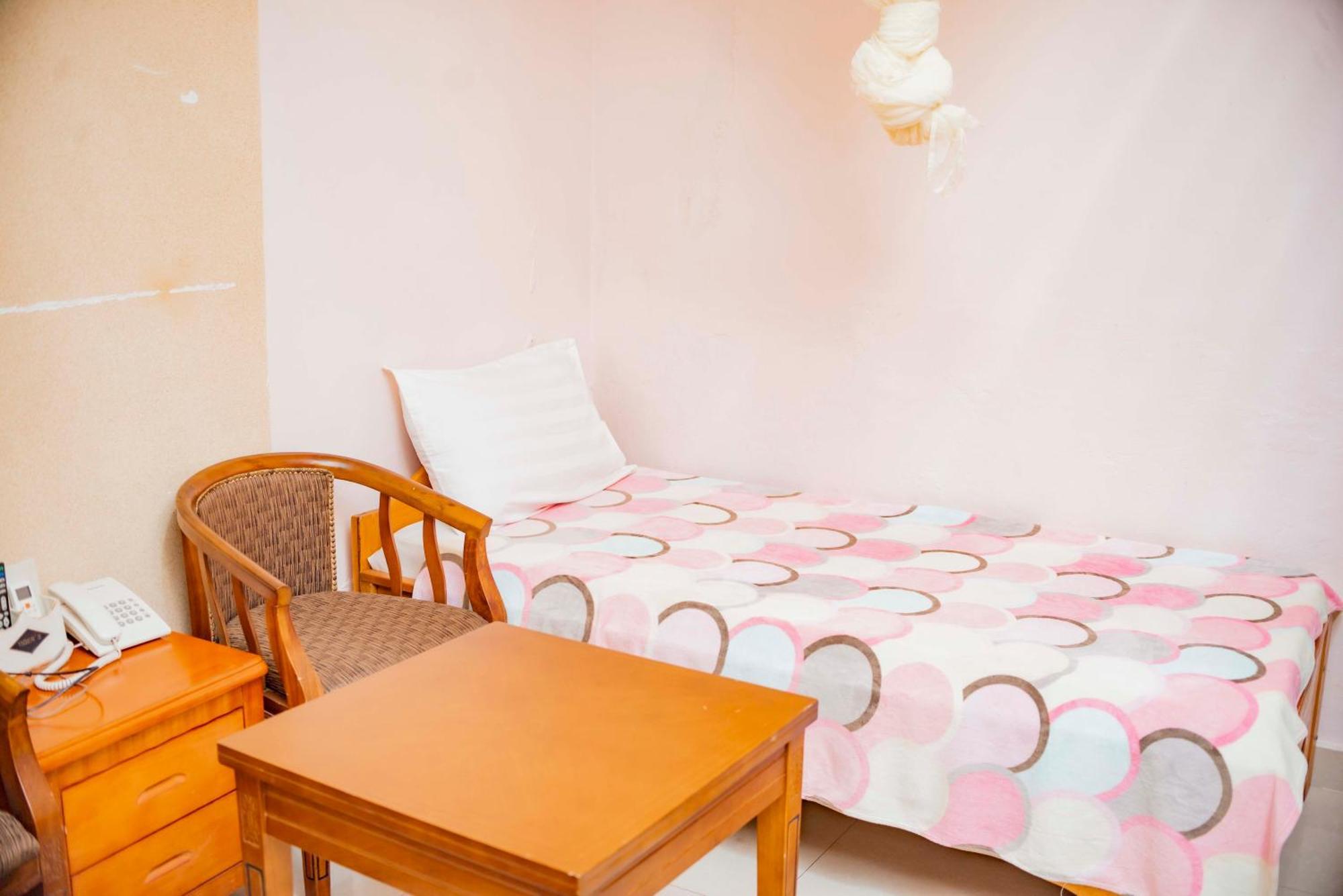 Tigers'S Apartment Hotel Bujumbura Luaran gambar