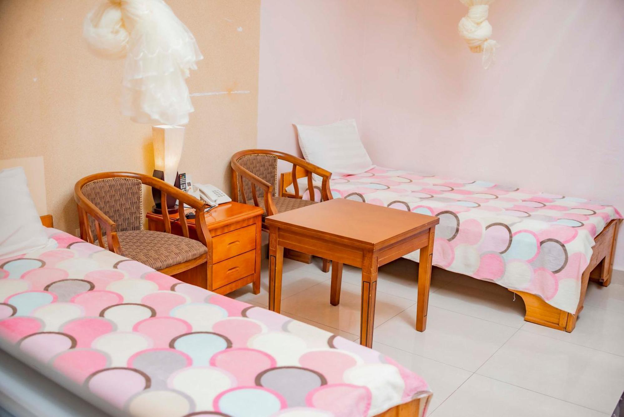 Tigers'S Apartment Hotel Bujumbura Luaran gambar