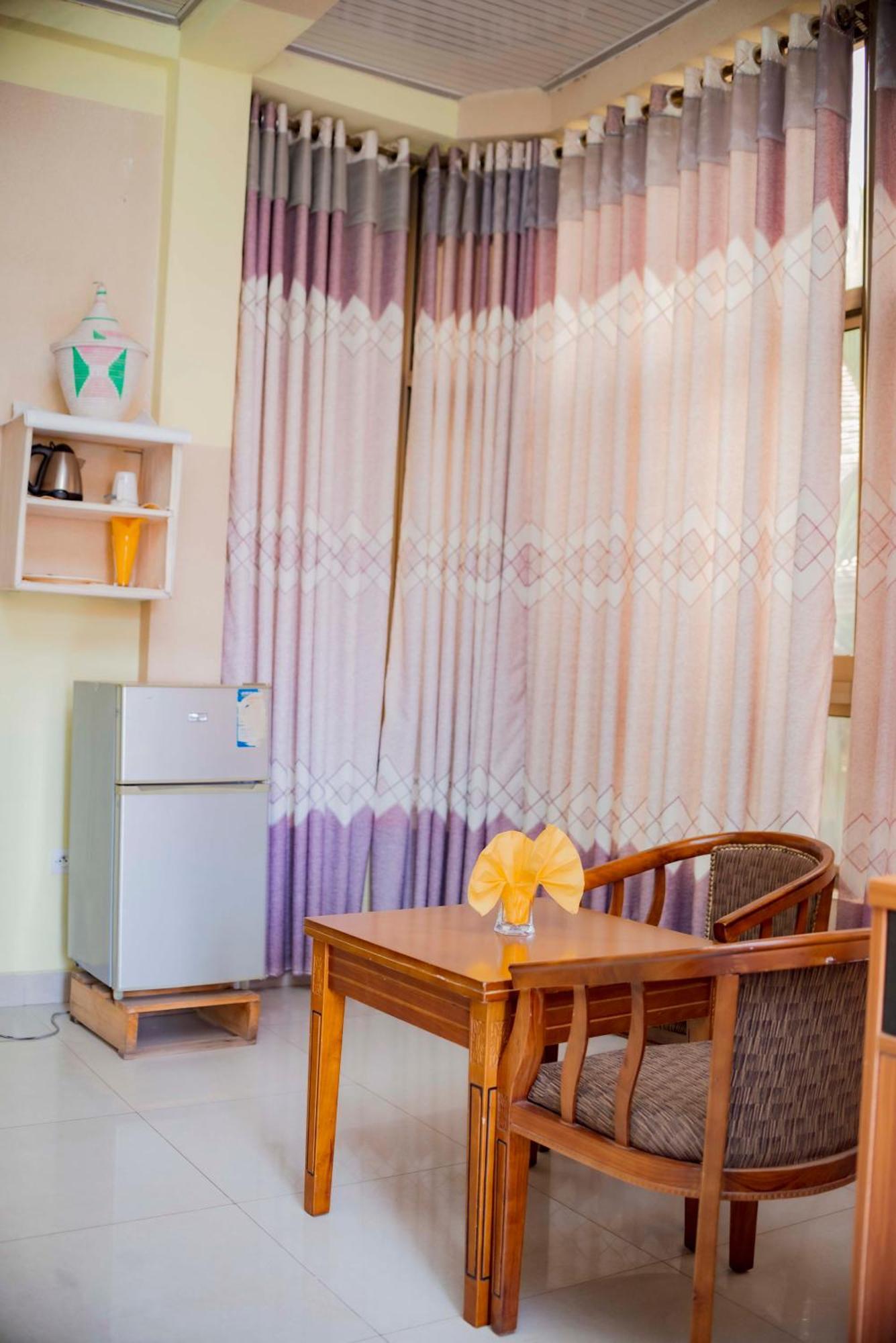 Tigers'S Apartment Hotel Bujumbura Luaran gambar