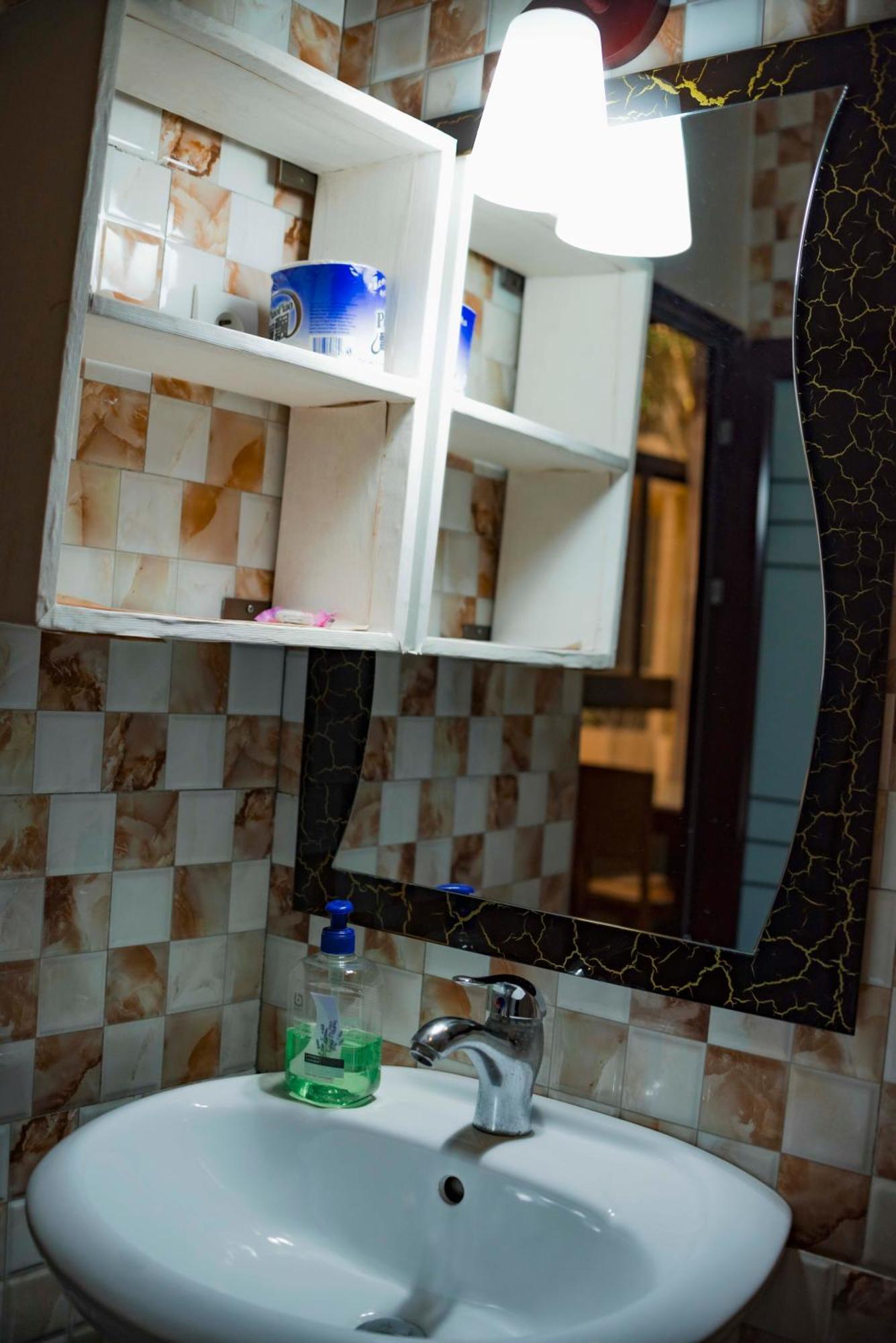Tigers'S Apartment Hotel Bujumbura Luaran gambar