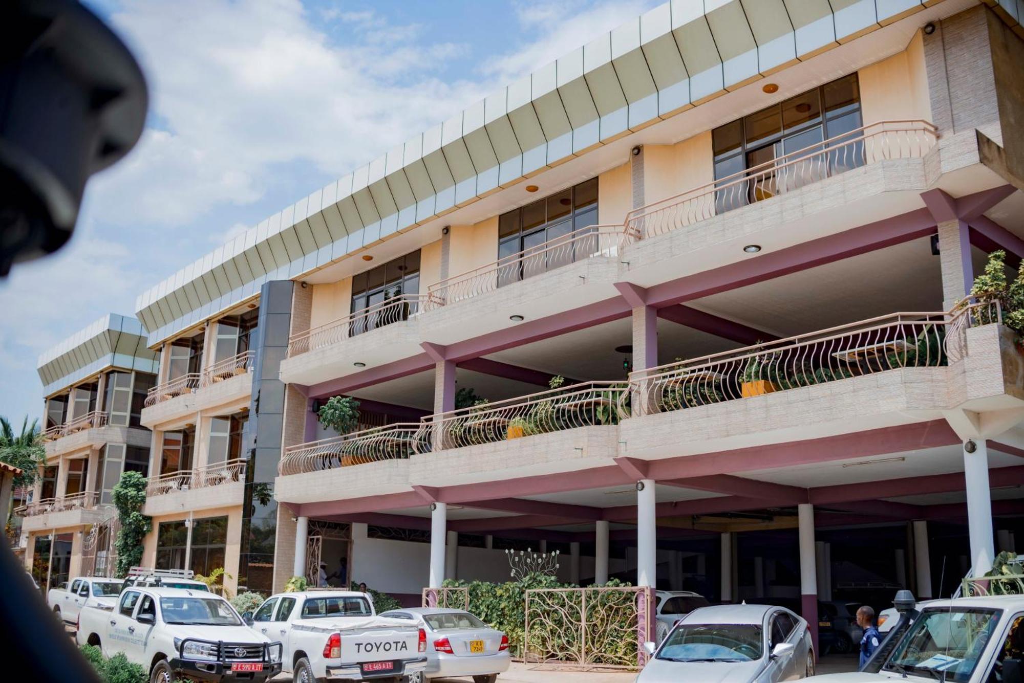 Tigers'S Apartment Hotel Bujumbura Luaran gambar