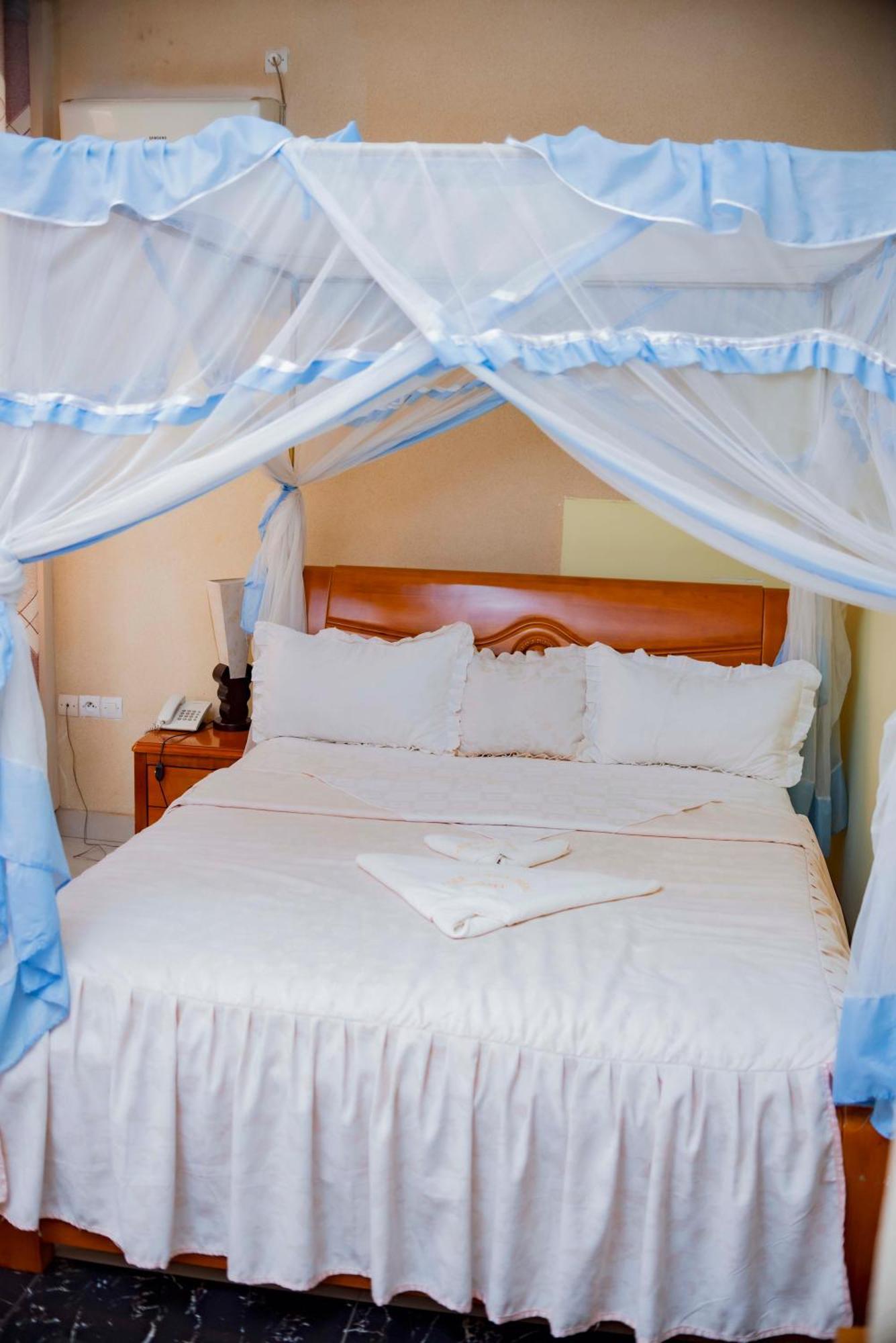 Tigers'S Apartment Hotel Bujumbura Luaran gambar